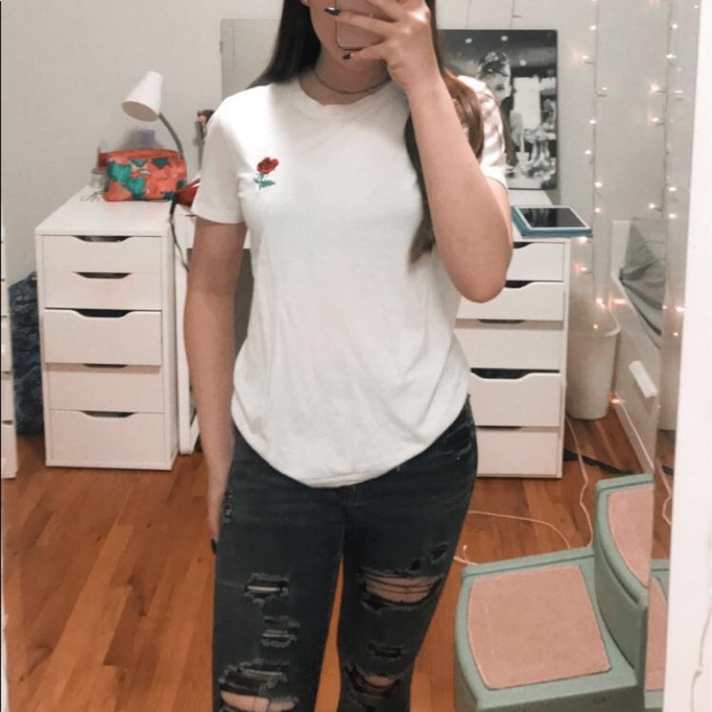 forever twenty one white rose graphic tee